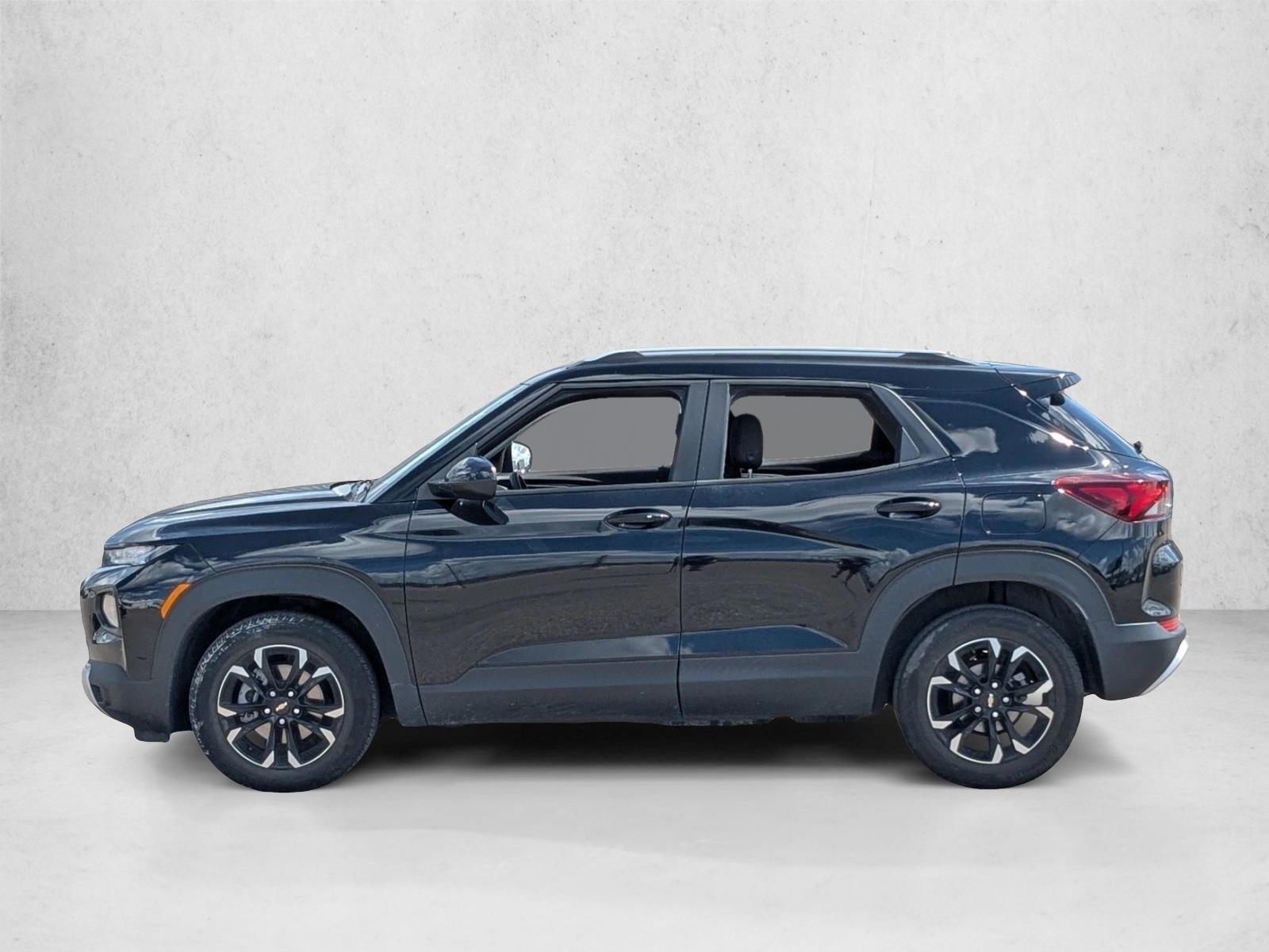 Thumbnail: 2023 Chevrolet TrailBlazer - 2