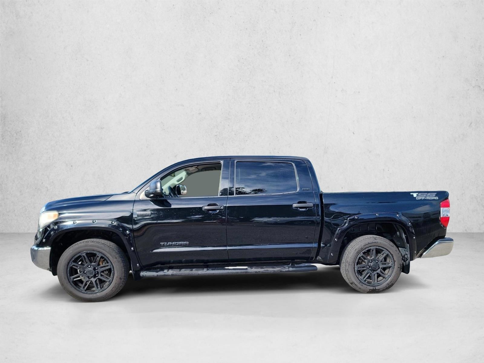Thumbnail: 2017 Toyota Tundra - 2