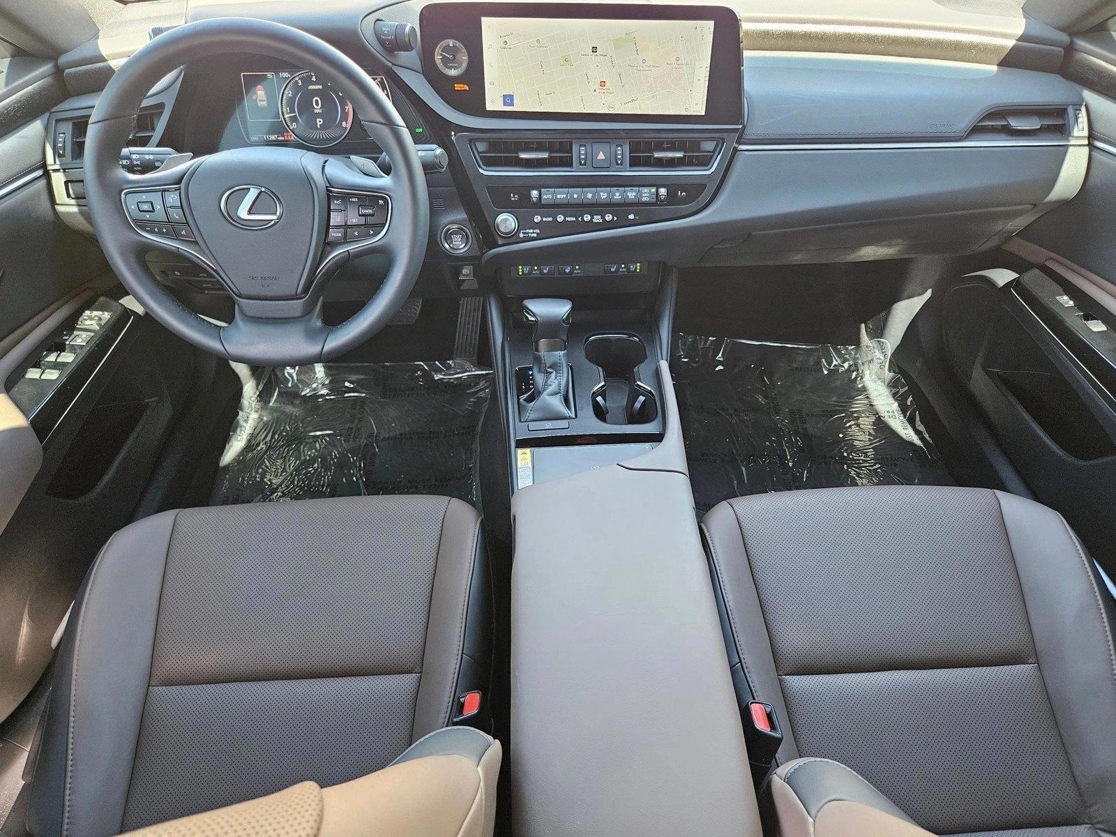 Thumbnail: 2025 Lexus ES - 4