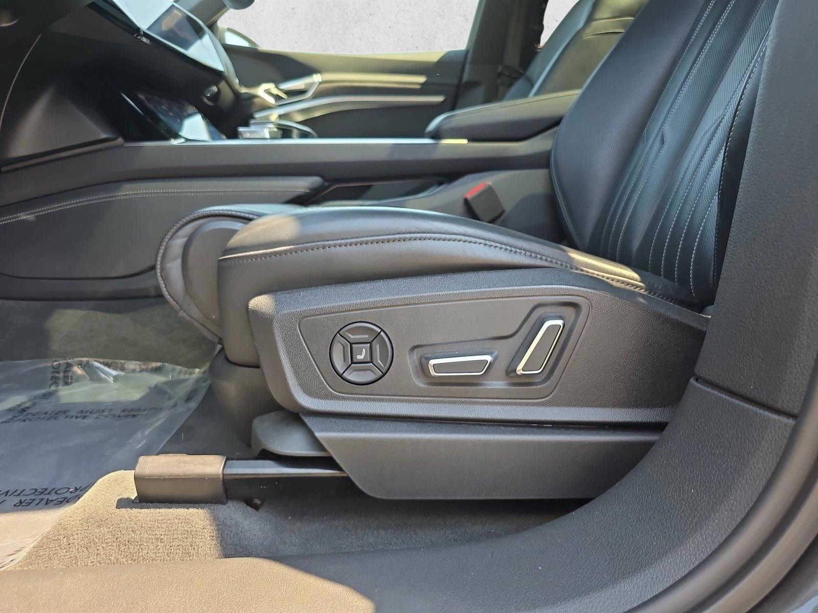 Thumbnail: 2019 Audi e-tron - 5