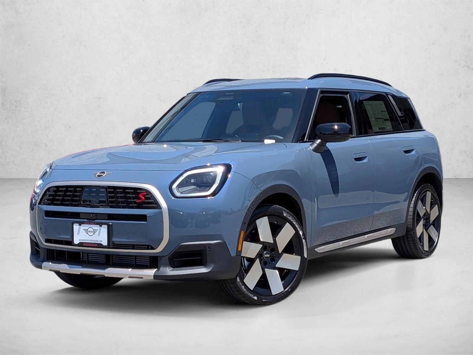 Thumbnail: 2027 MINI Cooper Countryman - 1