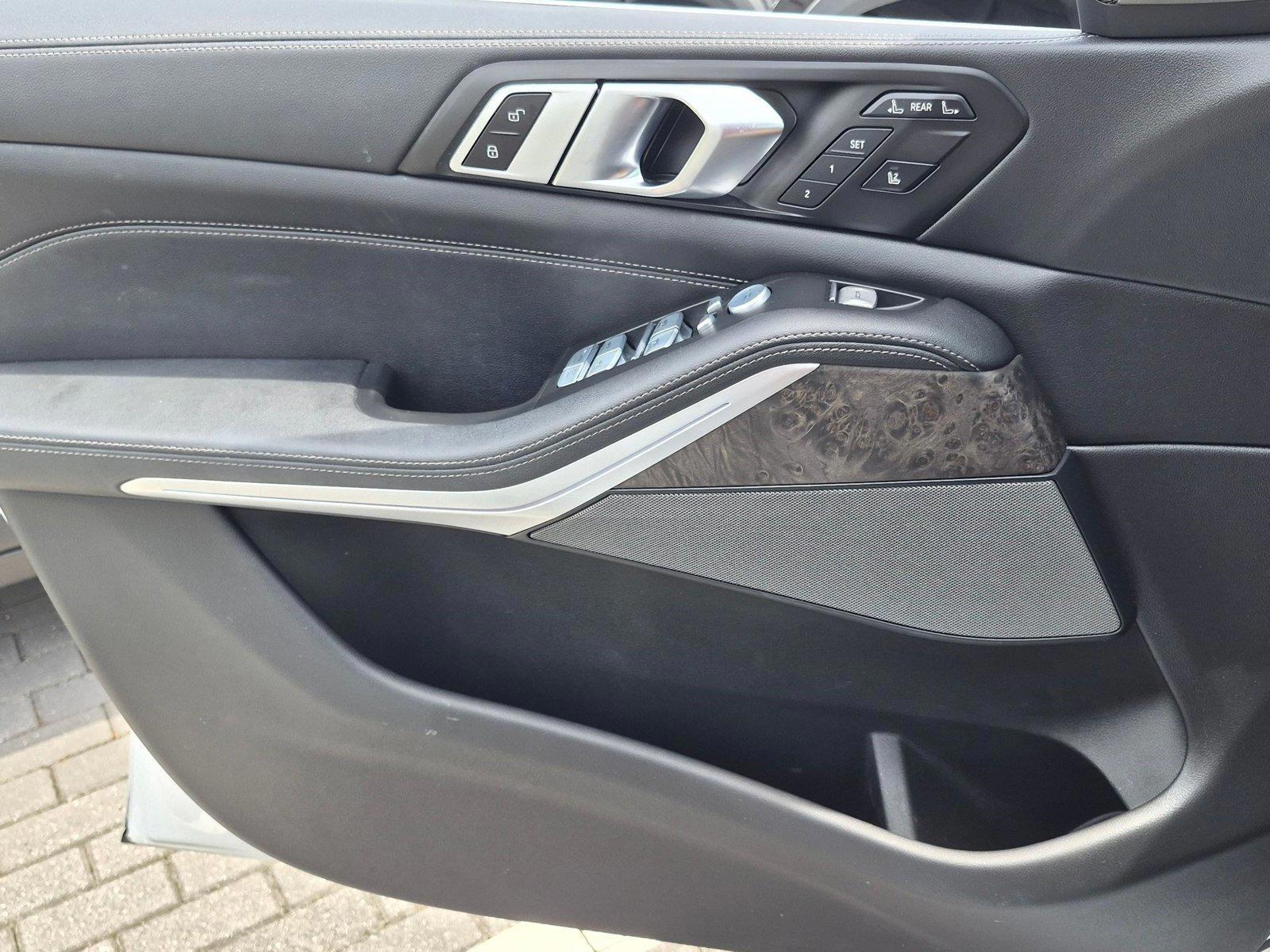 2024 BMW X7 40i - Photo 9