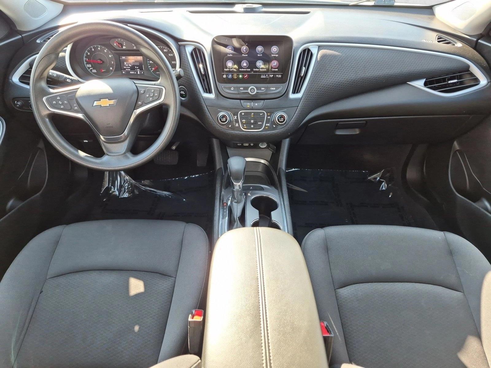 Thumbnail: 2023 Chevrolet Malibu - 3