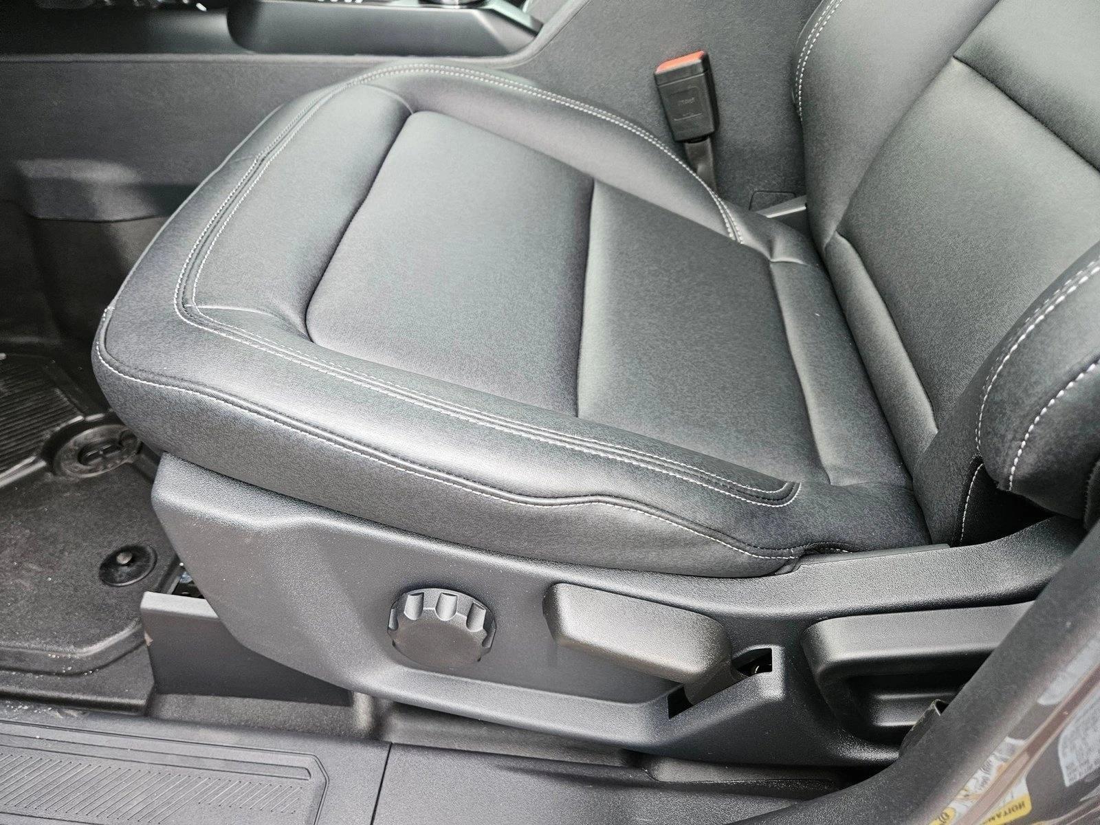 Thumbnail: 2025 Ford Bronco - 4