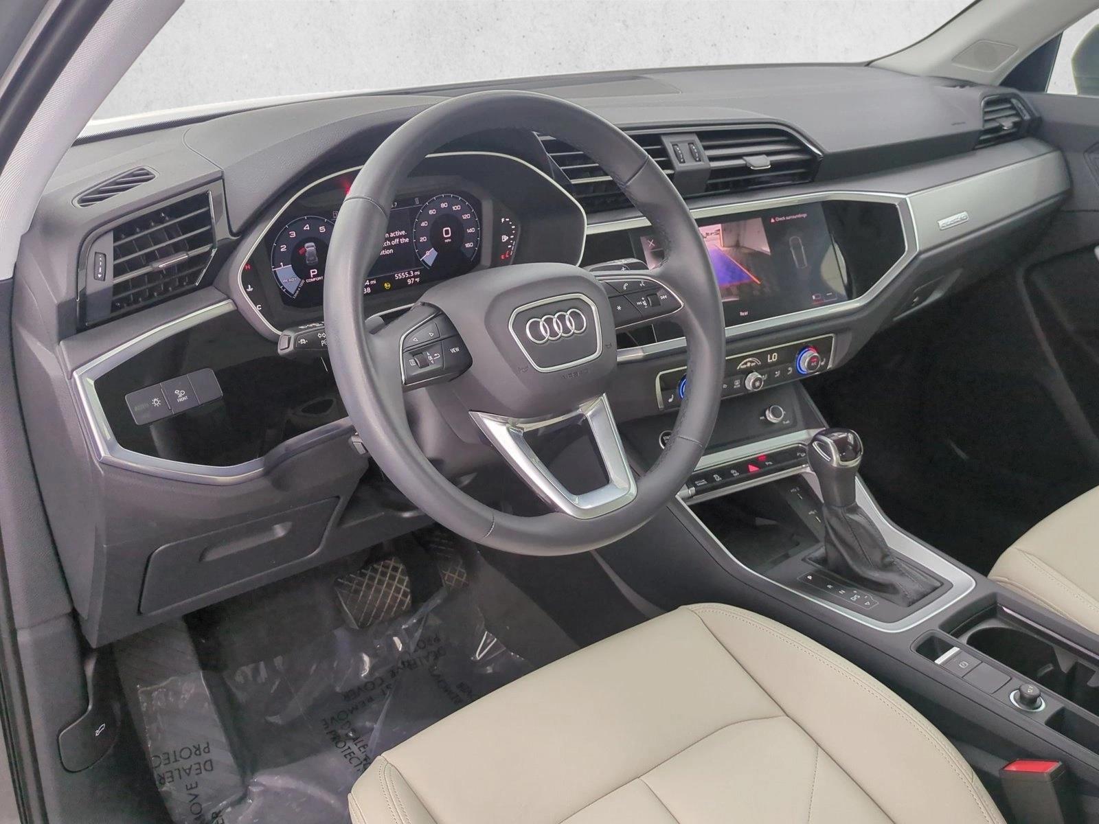 Thumbnail: 2024 Audi Q3 - 3