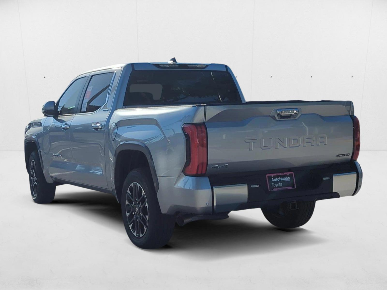 2025 Toyota Tundra Limited - Photo 9