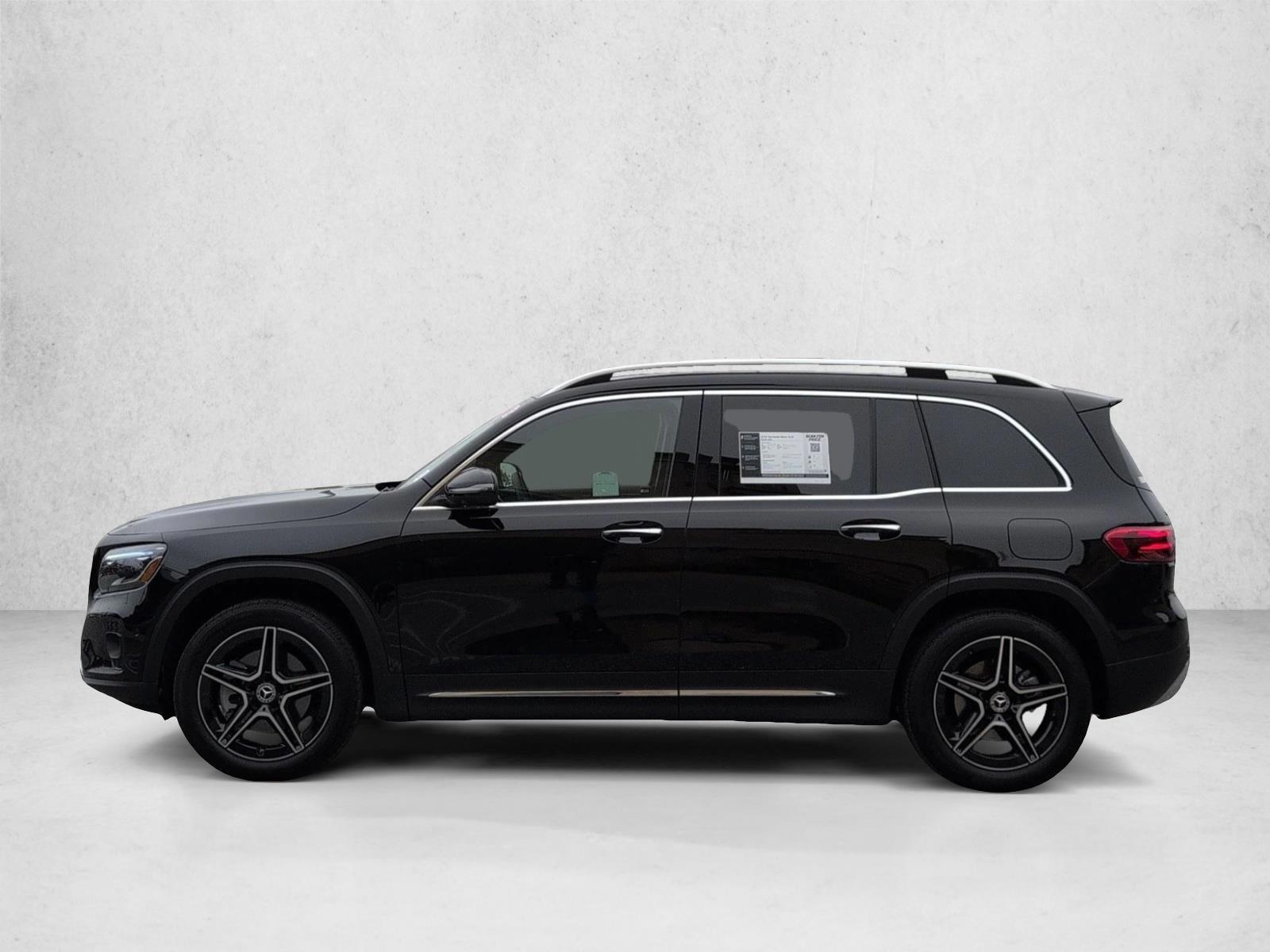 Thumbnail: 2026 Mercedes-Benz GLB - 2