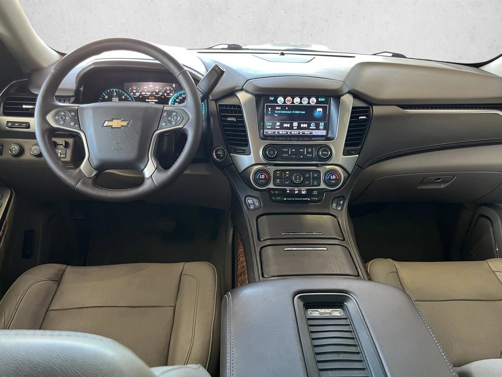 Thumbnail: 2017 Chevrolet Suburban - 3