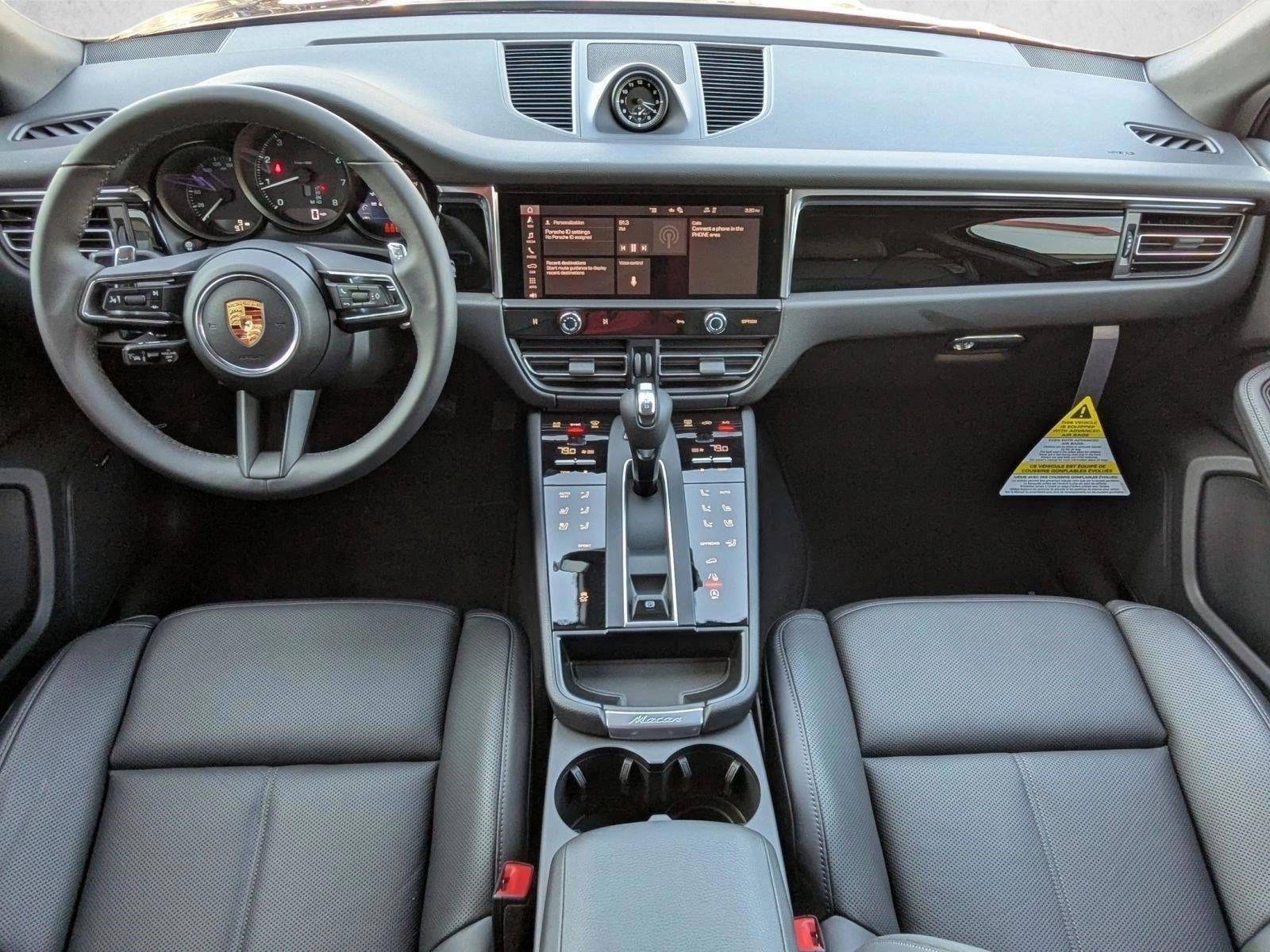 Thumbnail: 2026 Porsche Macan - 5