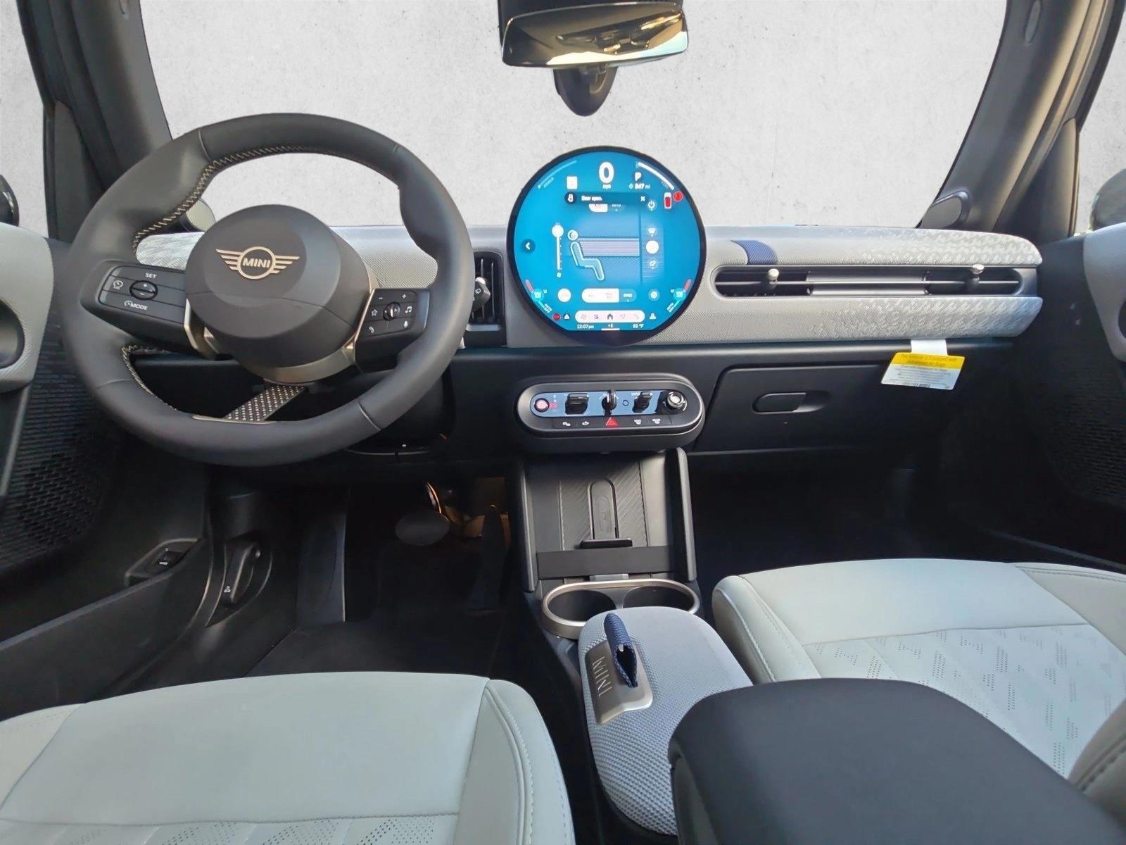 Thumbnail: 2026 MINI Cooper Hardtop - 3