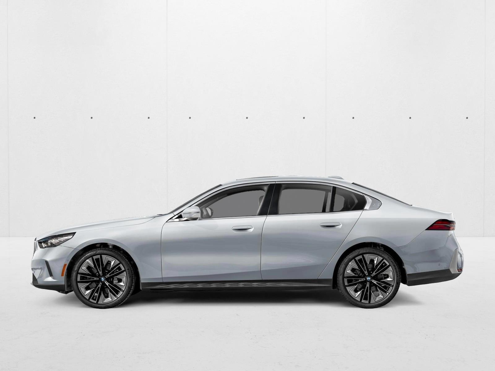 Thumbnail: 2027 BMW 5 Series - 2
