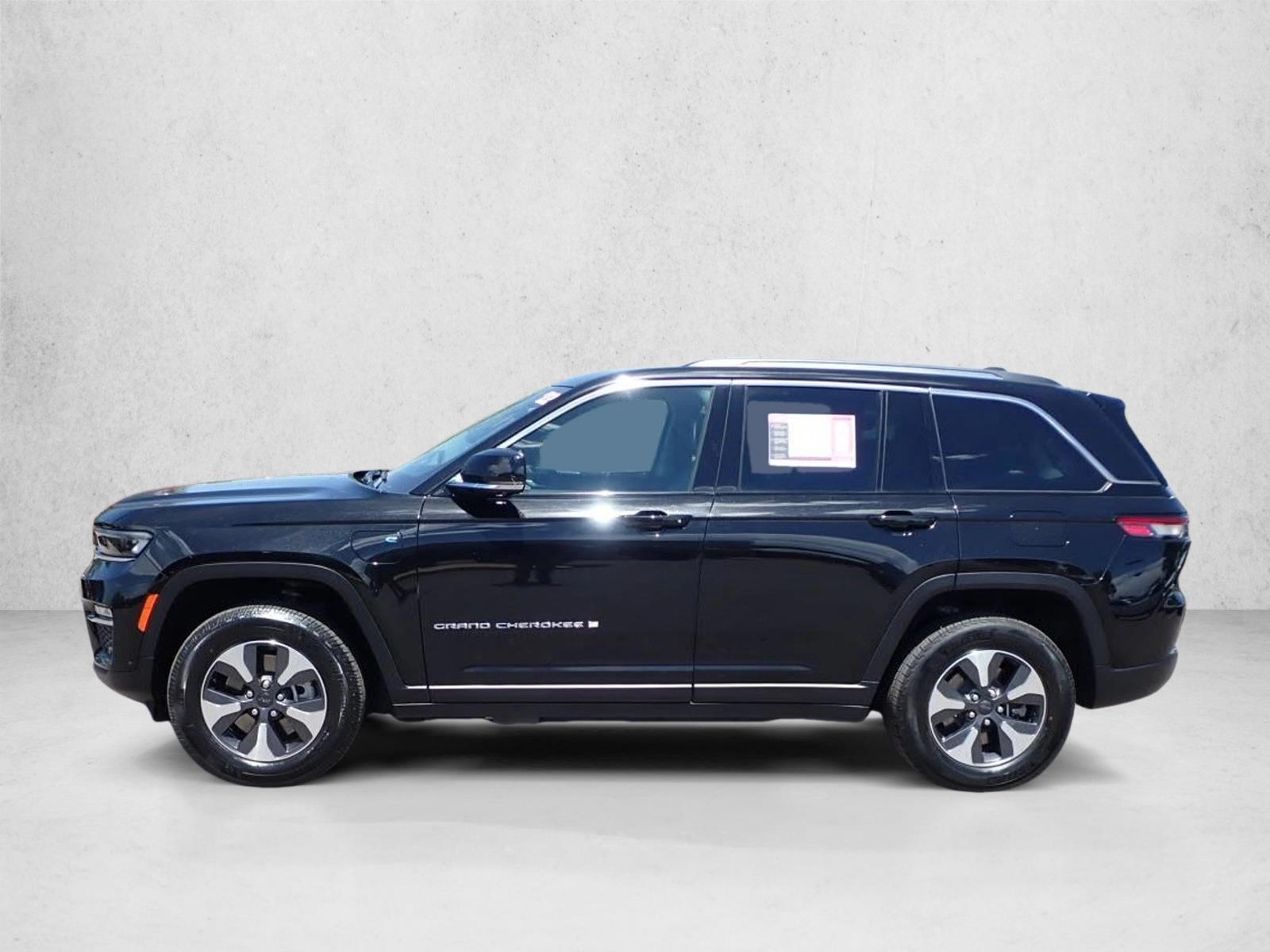 Thumbnail: 2022 Jeep Grand Cherokee - 2