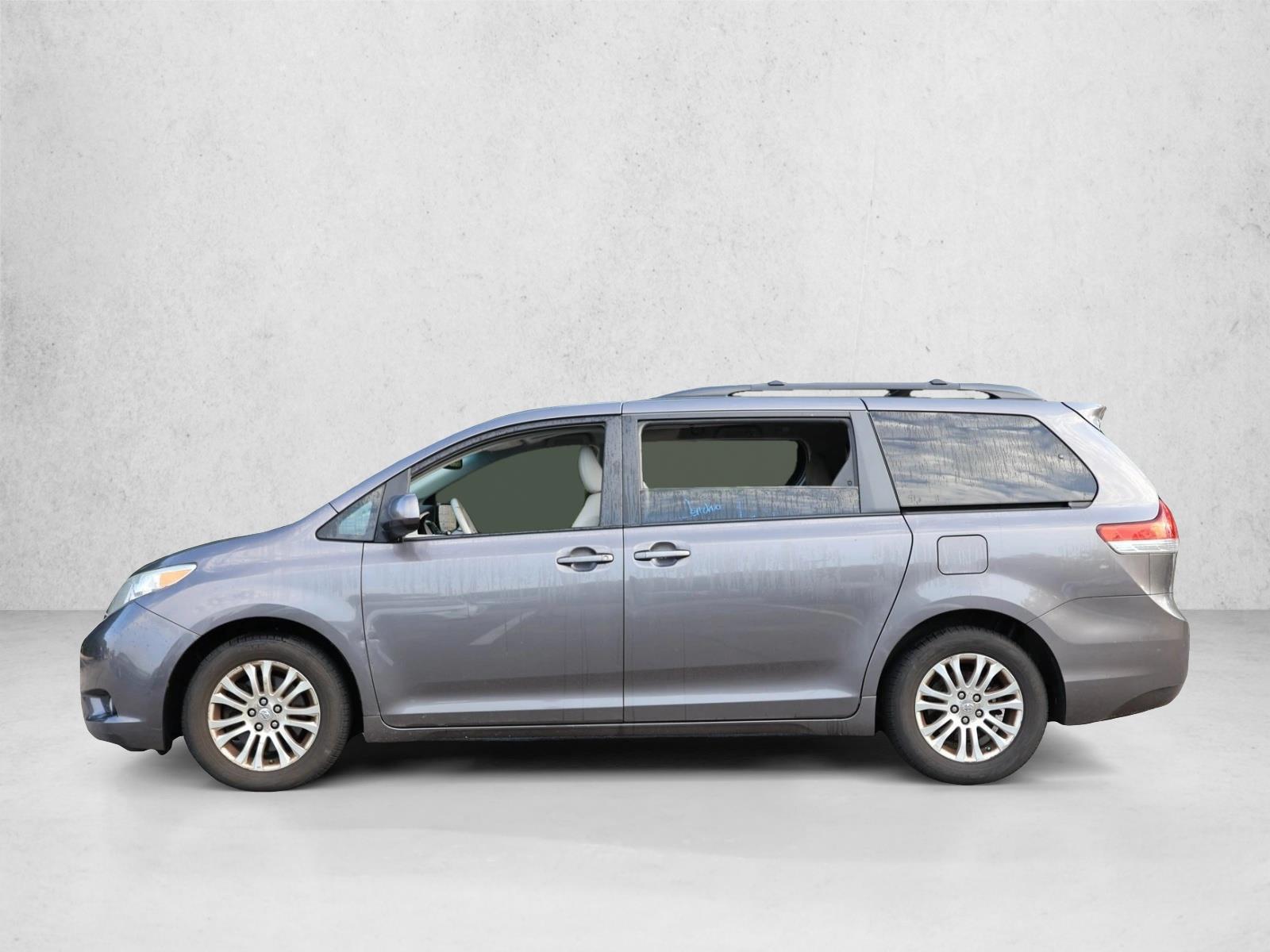 2012 Toyota Sienna