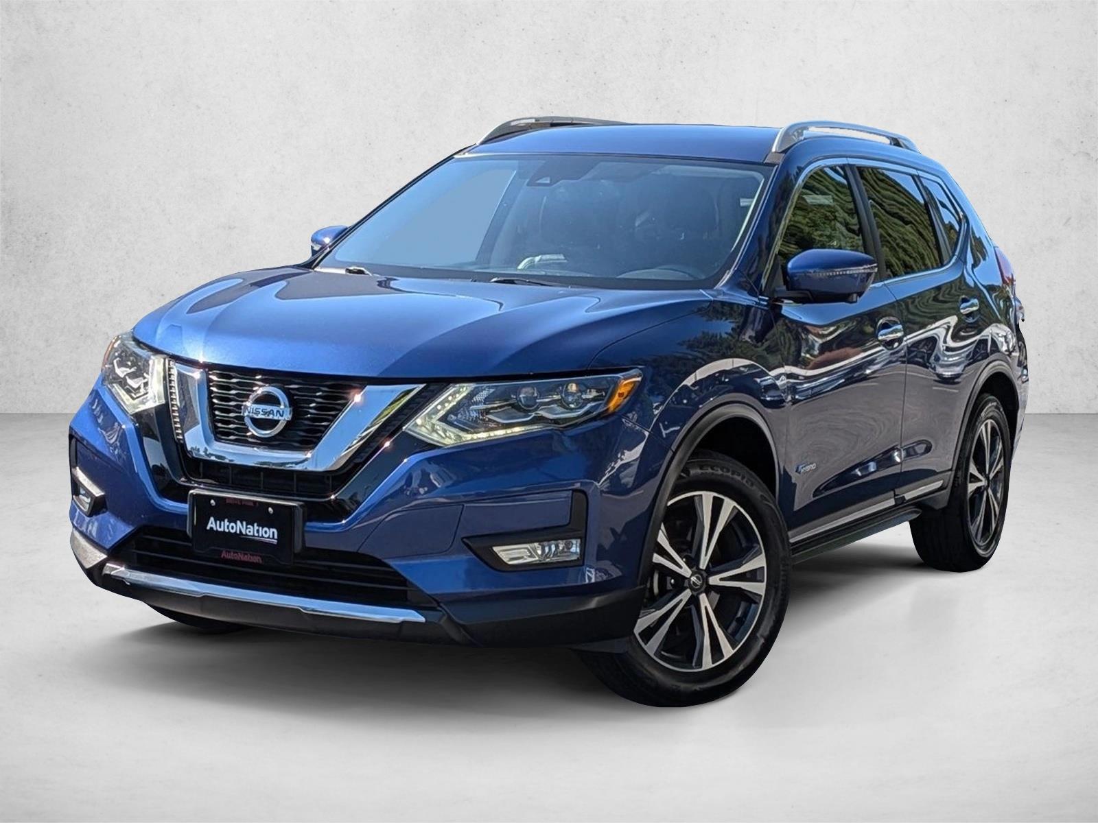 Thumbnail: 2017 Nissan Rogue - 1