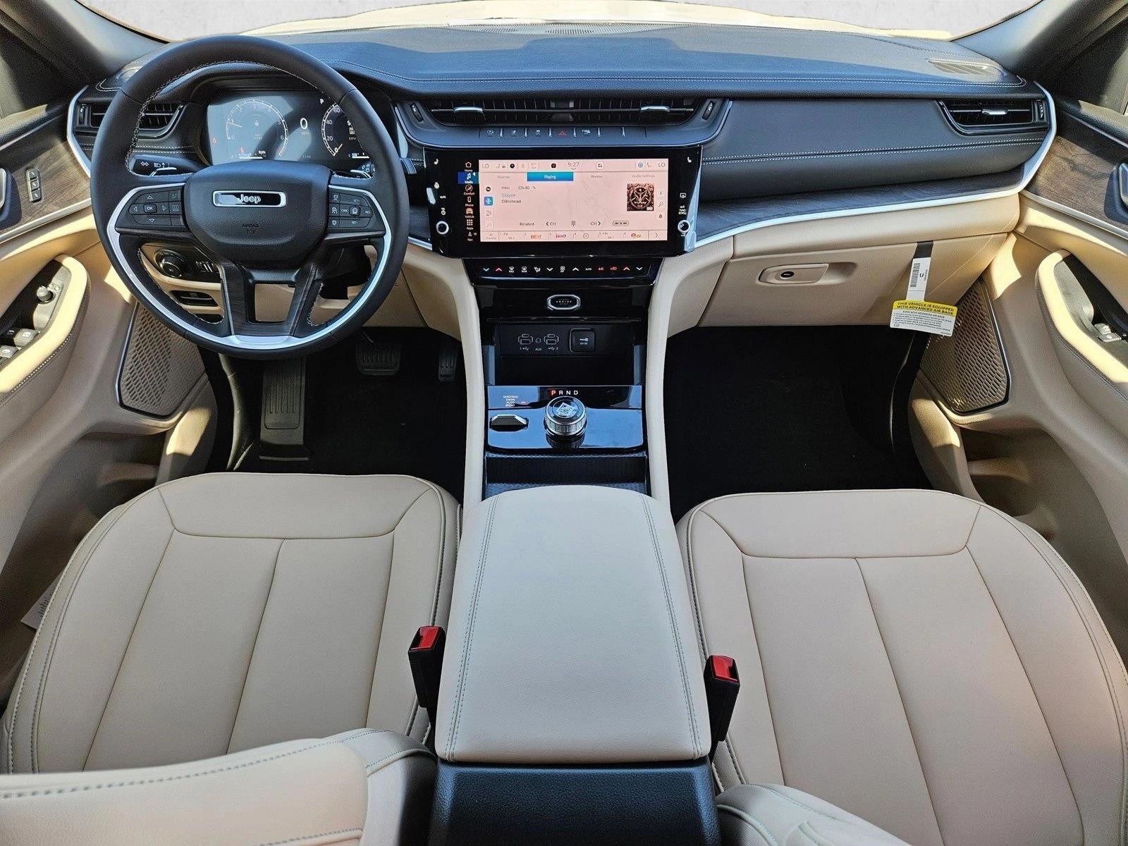 Thumbnail: 2026 Jeep Grand Cherokee L - 4