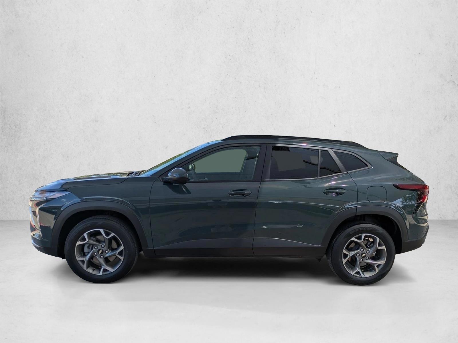Thumbnail: 2025 Chevrolet Trax - 2