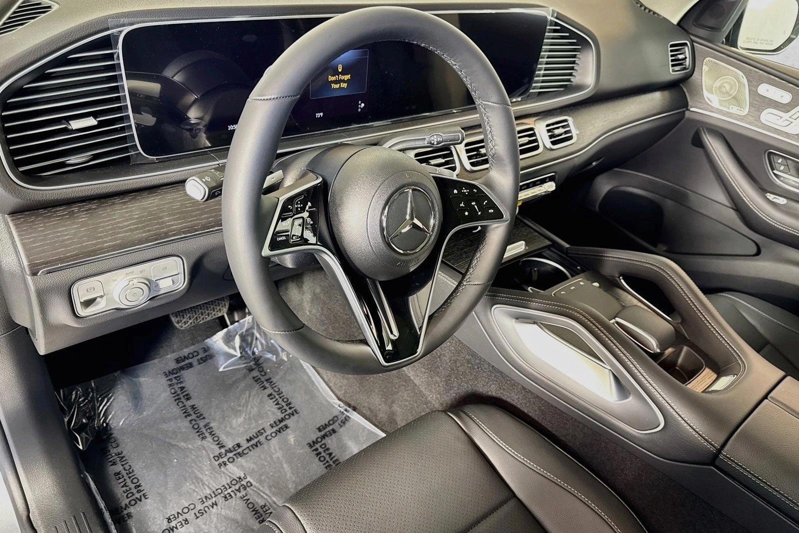 Thumbnail: 2026 Mercedes-Benz GLE - 3