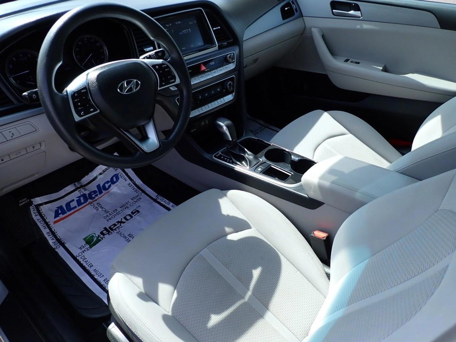 Thumbnail: 2019 Hyundai Sonata - 3