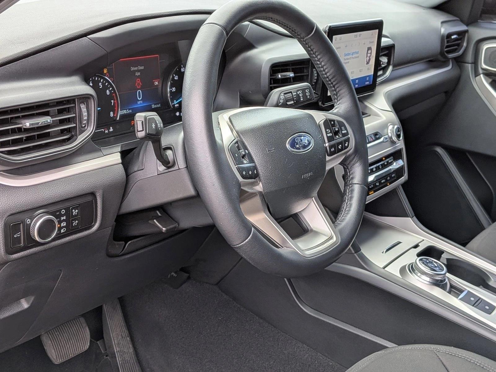 Thumbnail: 2023 Ford Explorer - 3