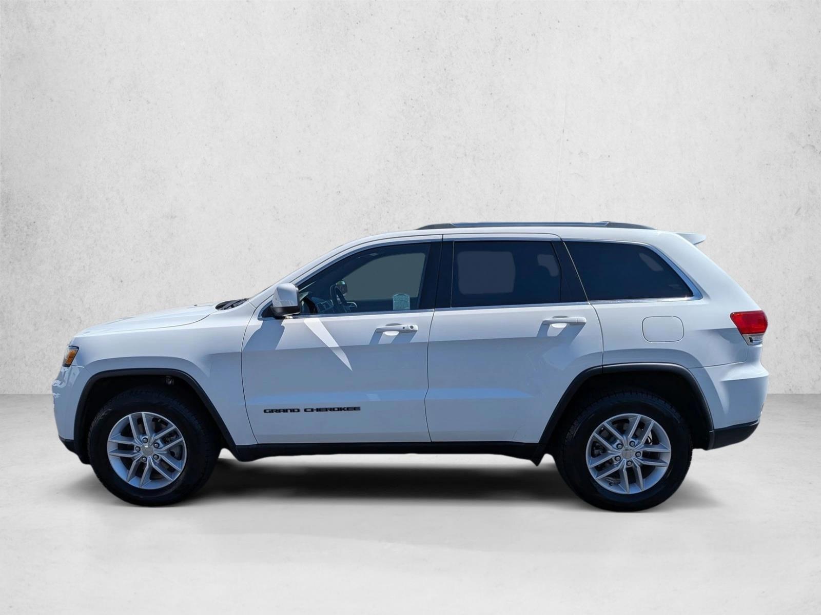 Thumbnail: 2017 Jeep Grand Cherokee - 2