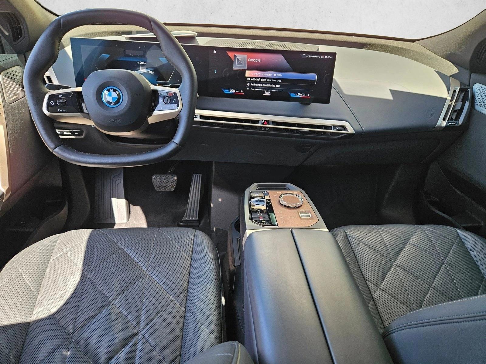 Thumbnail: 2023 BMW iX - 3