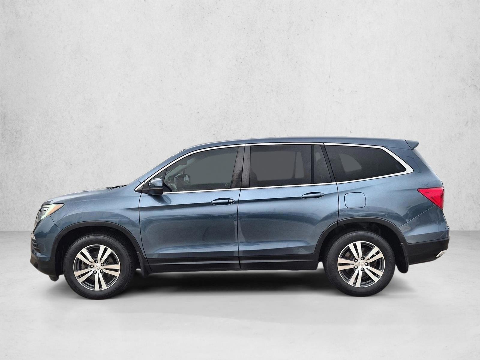 Thumbnail: 2017 Honda Pilot - 2