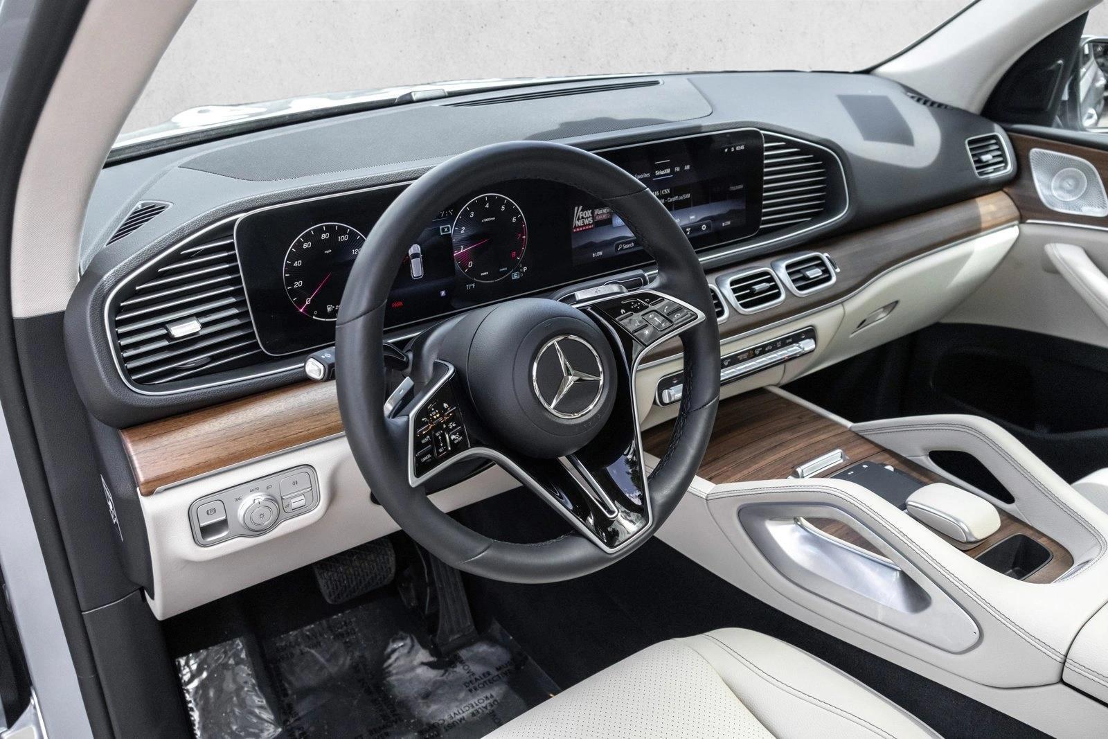 Thumbnail: 2026 Mercedes-Benz GLE - 3
