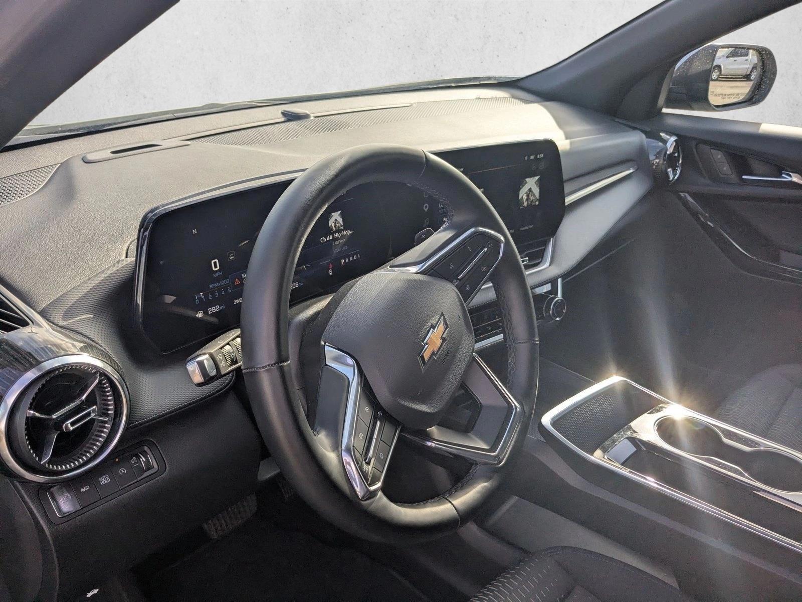 Thumbnail: 2025 Chevrolet Equinox - 3