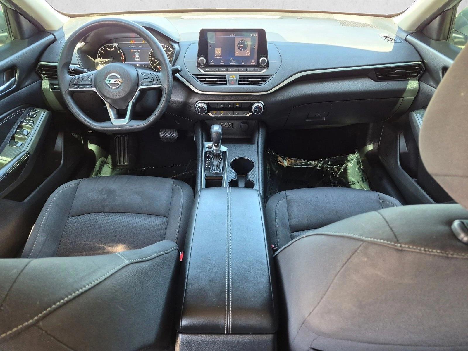 Thumbnail: 2019 Nissan Altima - 3
