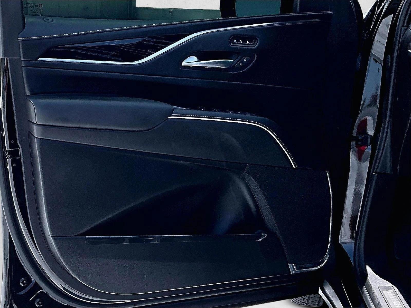 2023 Cadillac Escalade ESV V-Series - Photo 18