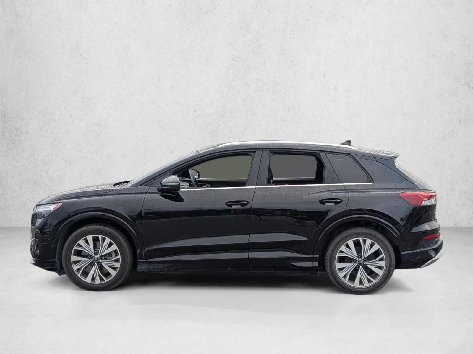 Thumbnail: 2023 Audi Q4 e-tron - 2