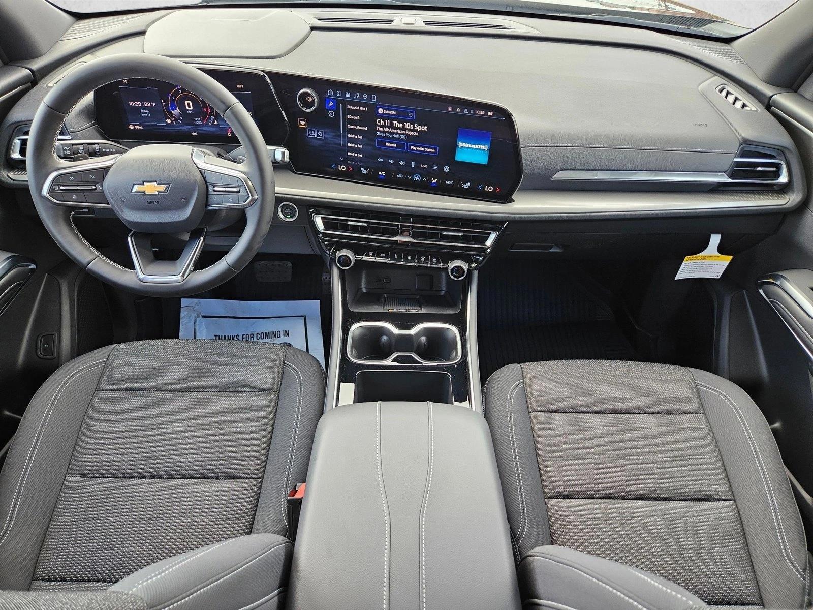 Thumbnail: 2026 Chevrolet Traverse - 3