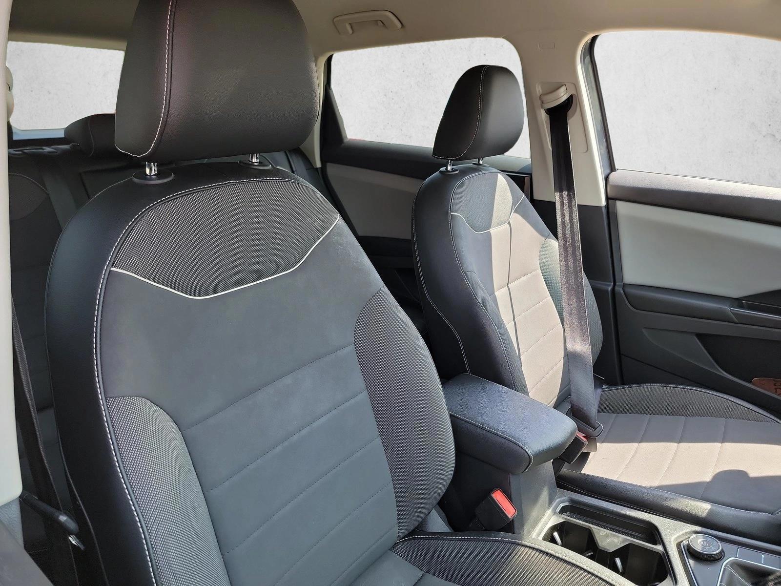 2023 Volkswagen Taos SE - Photo 15