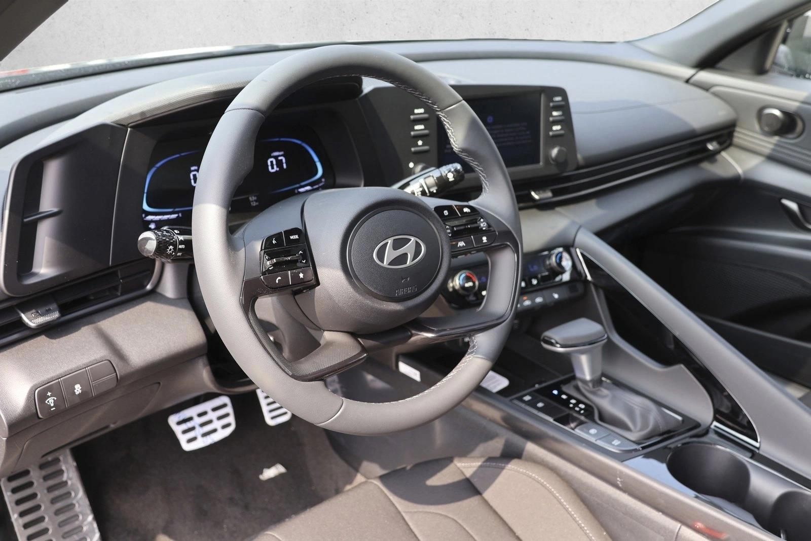 Thumbnail: 2026 Hyundai Elantra - 3