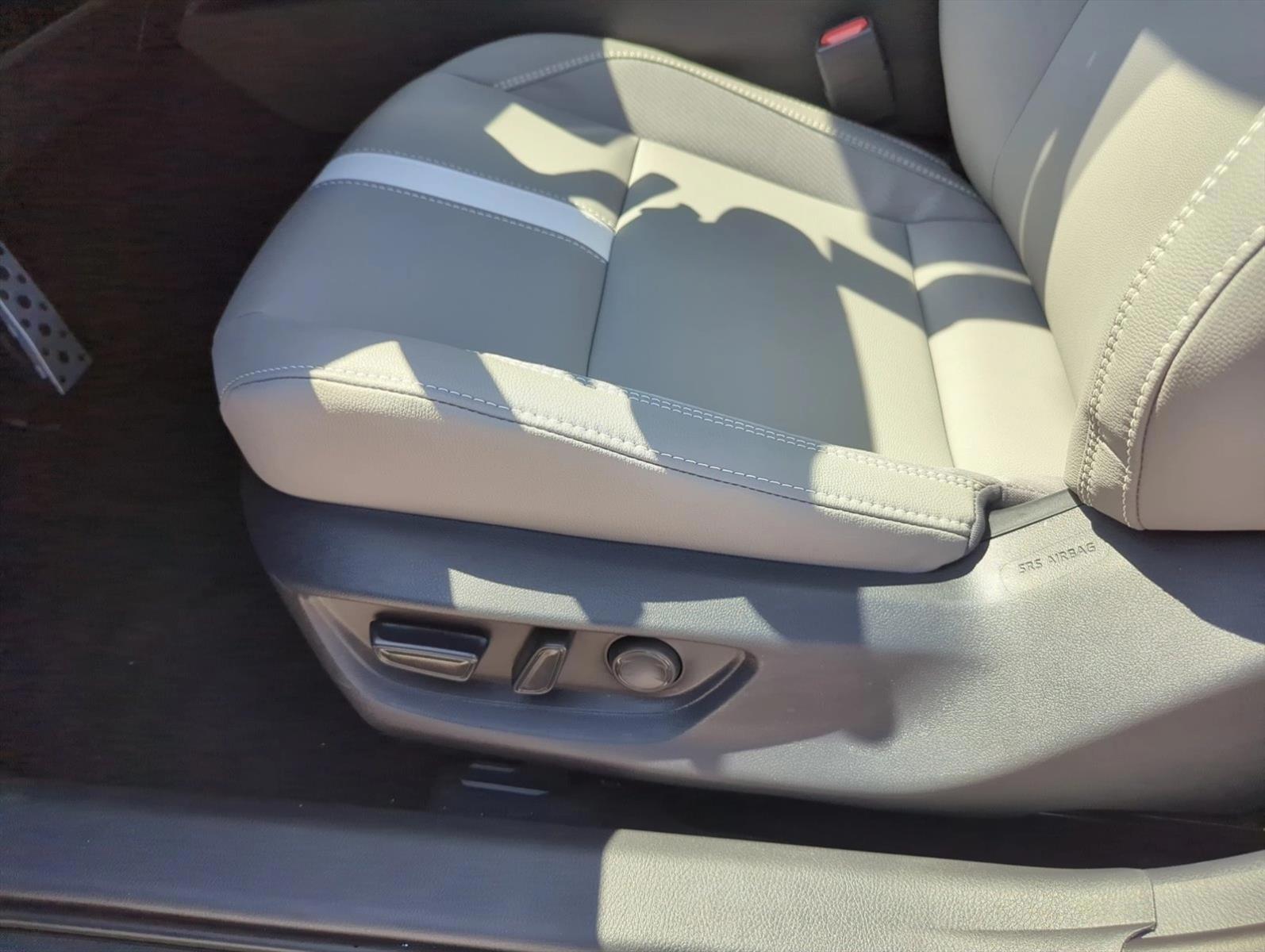 Thumbnail: 2026 Toyota Camry - 3