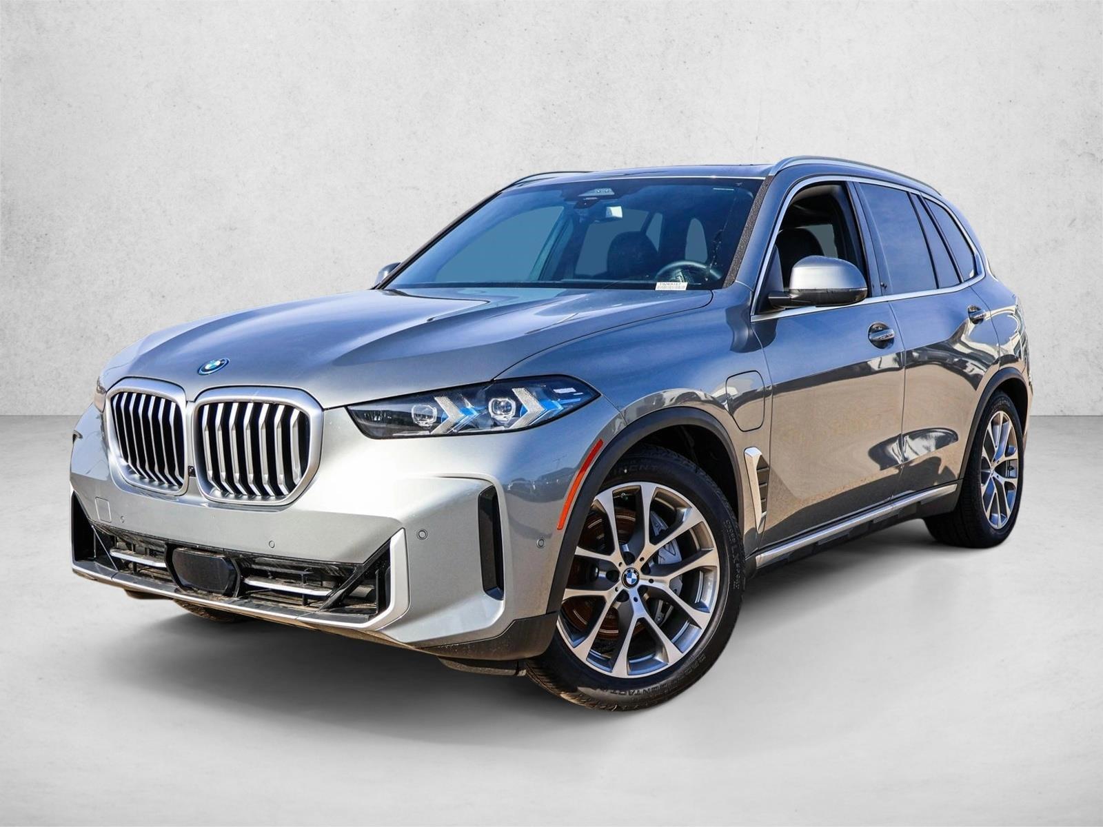 Thumbnail: 2026 BMW X5 - 1