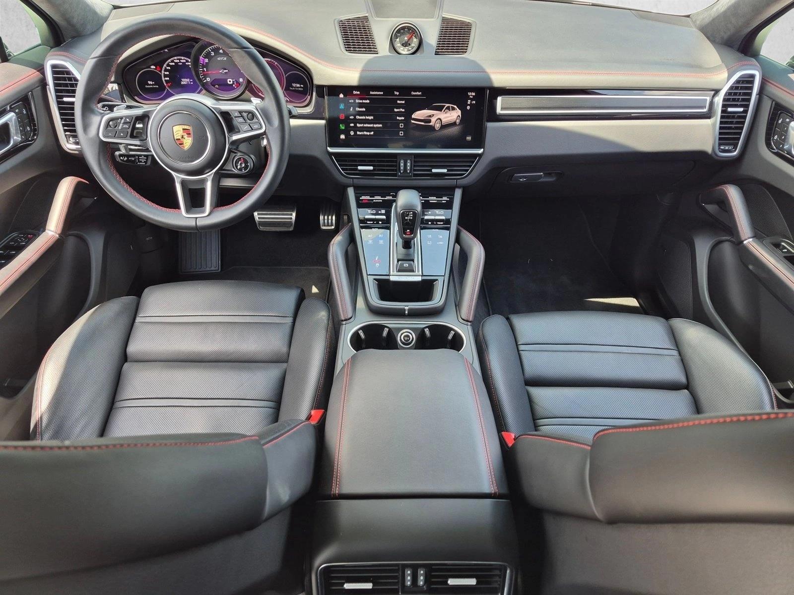 Thumbnail: 2023 Porsche Cayenne - 5