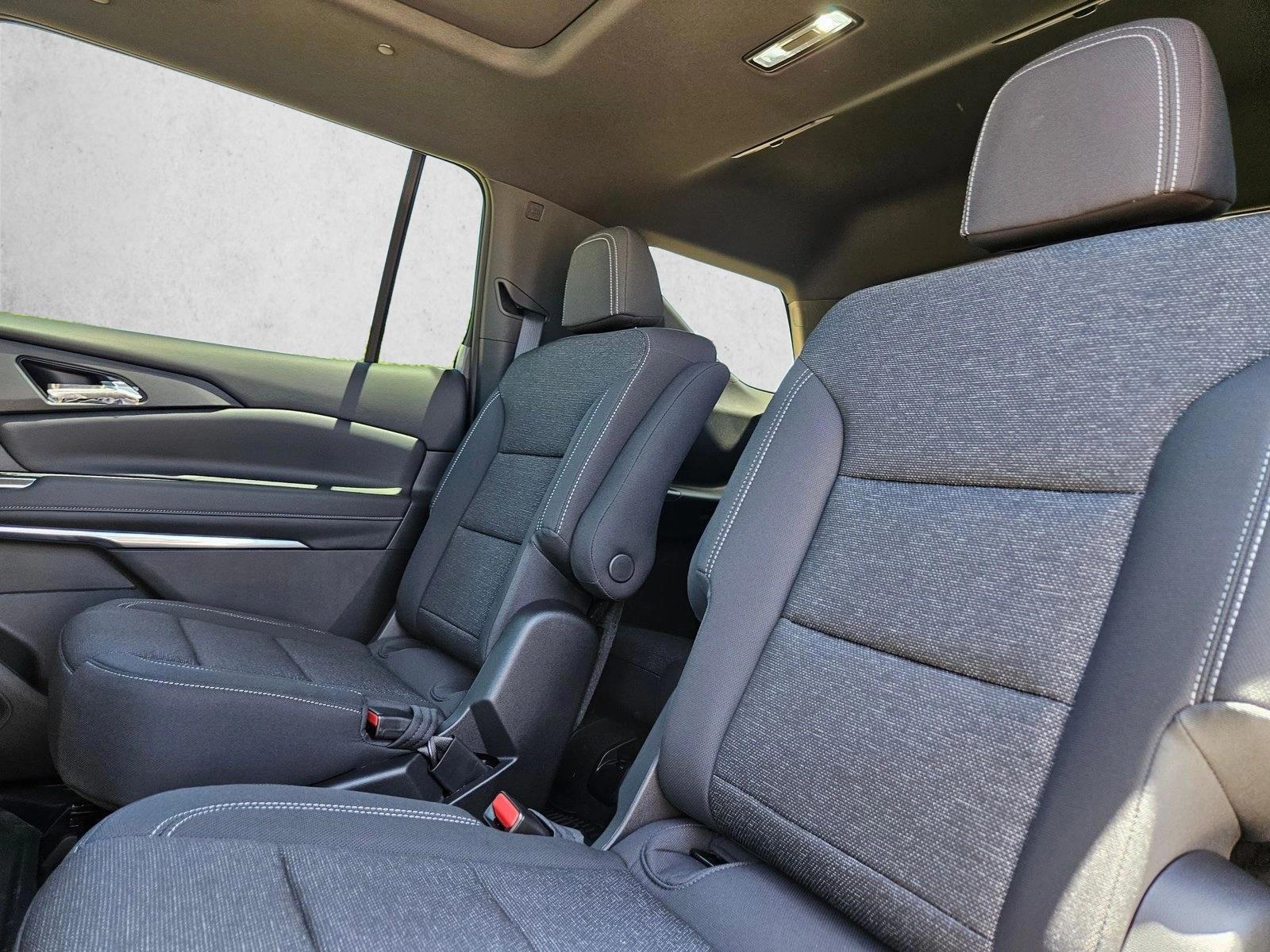 Thumbnail: 2026 Chevrolet Traverse - 4