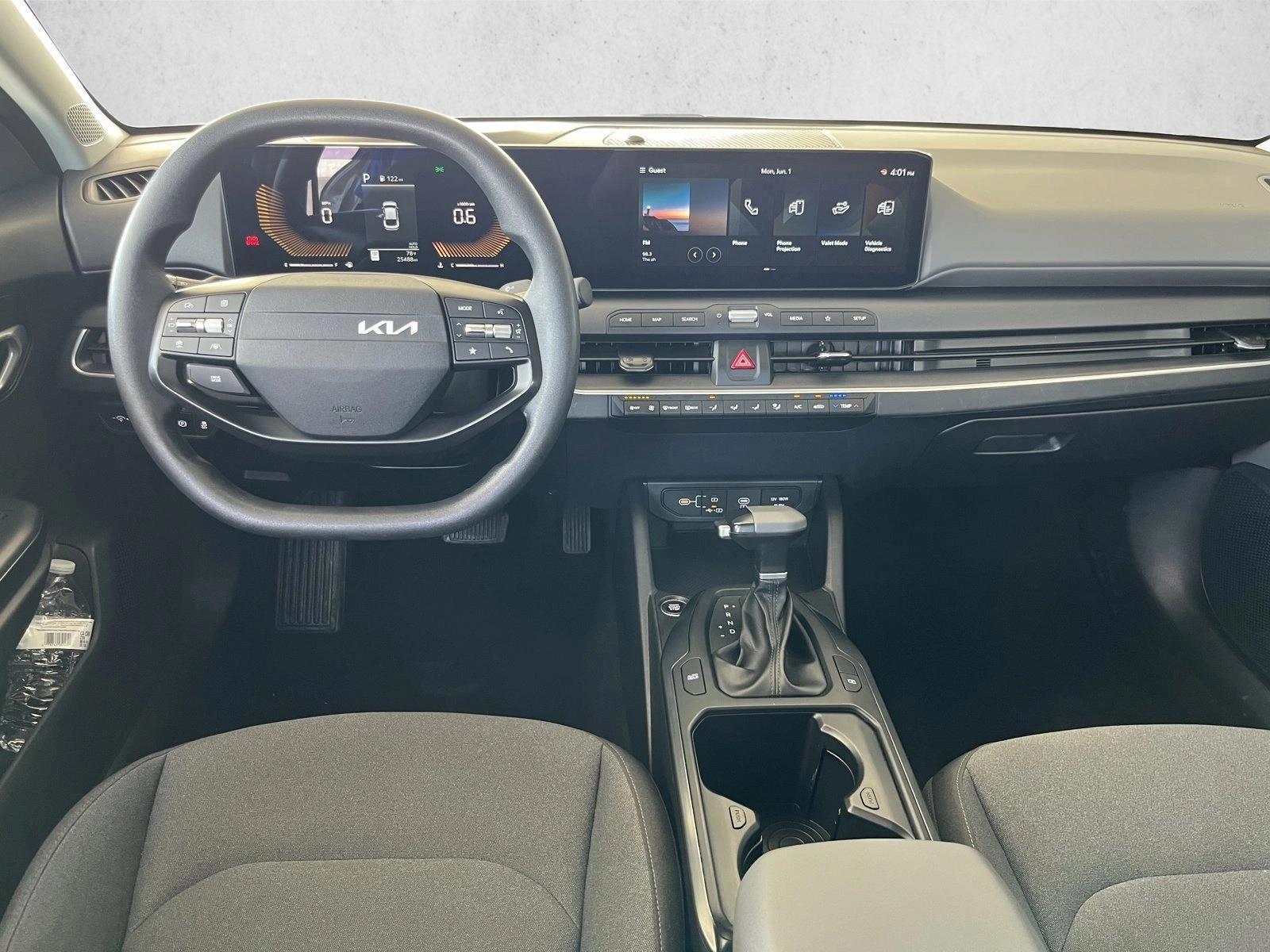 Thumbnail: 2025 Kia K4 - 3