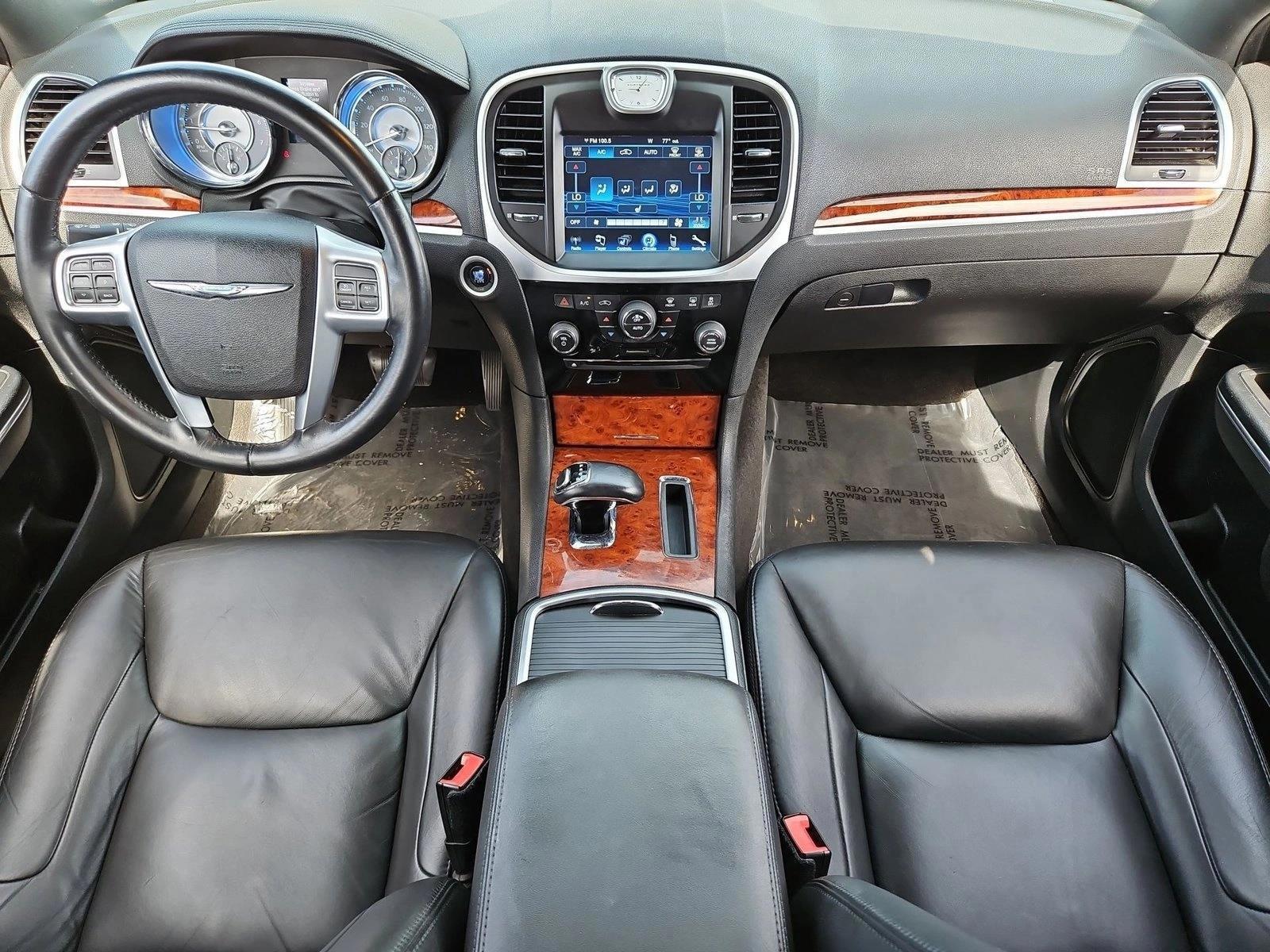 Thumbnail: 2013 Chrysler 300 - 4
