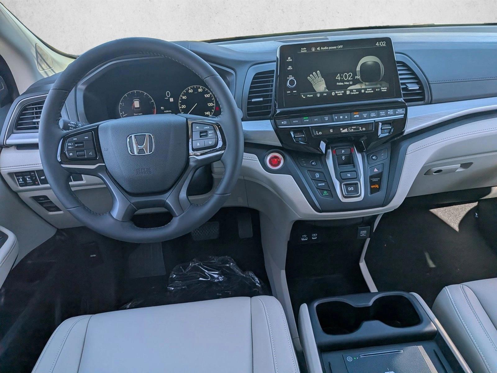 Thumbnail: 2026 Honda Odyssey - 3