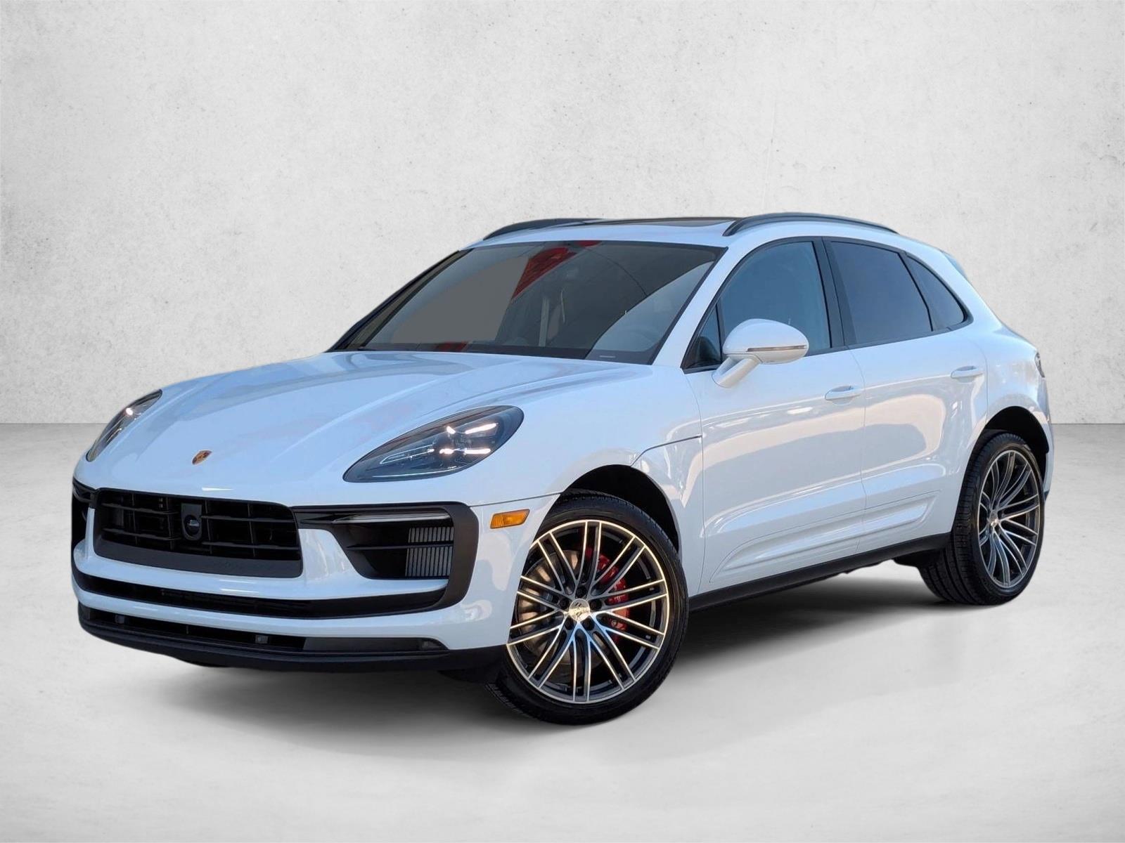 Thumbnail: 2026 Porsche Macan - 1