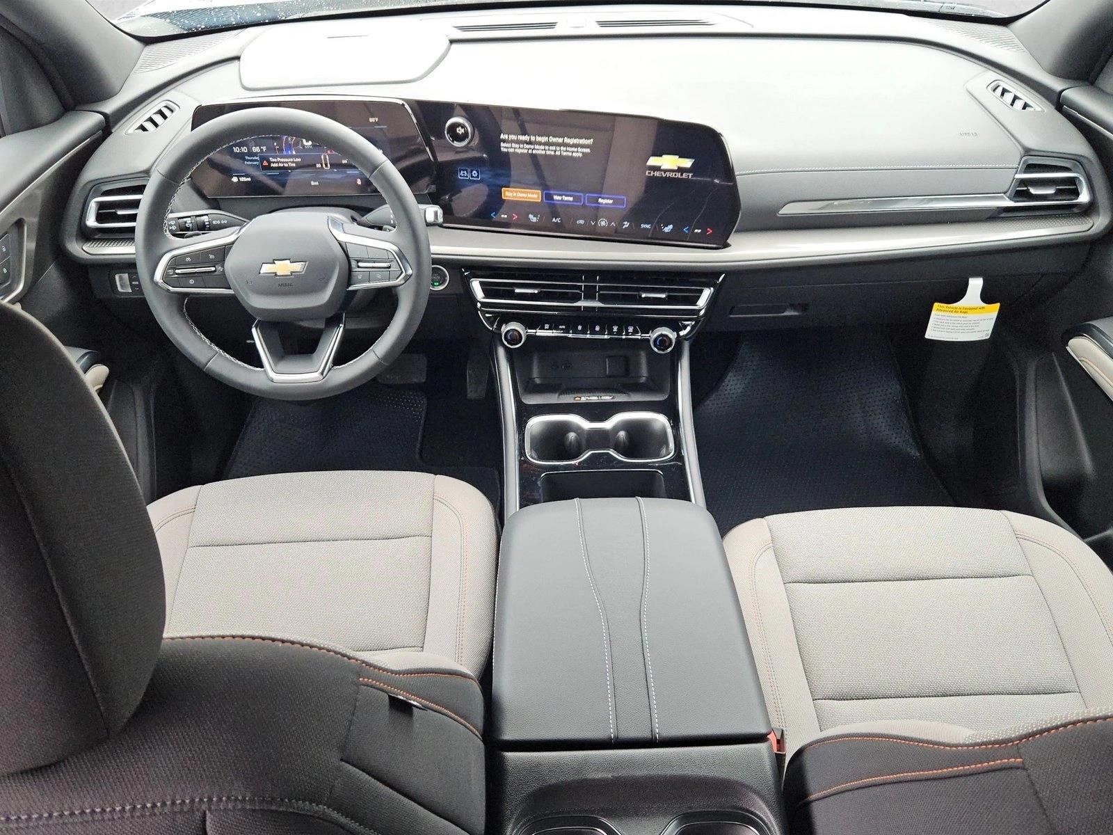 Thumbnail: 2026 Chevrolet Traverse - 3