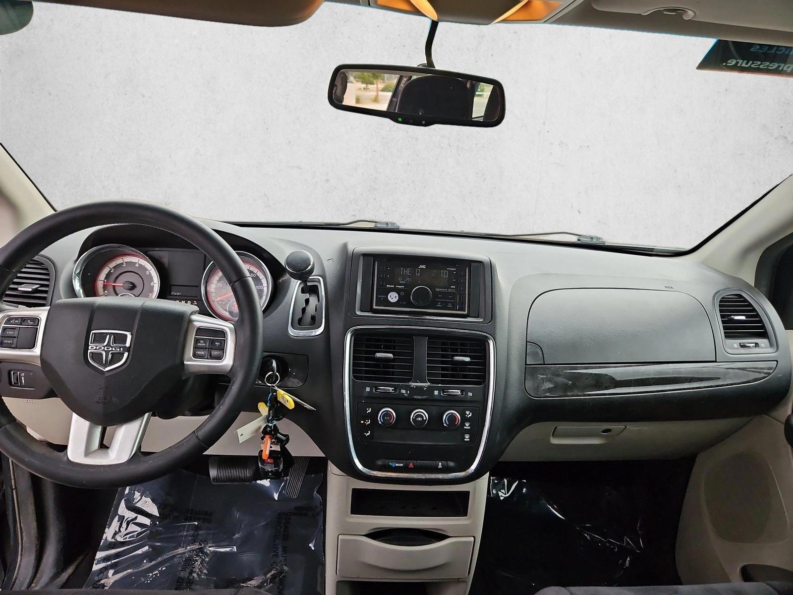 Thumbnail: 2013 Dodge Grand Caravan - 4