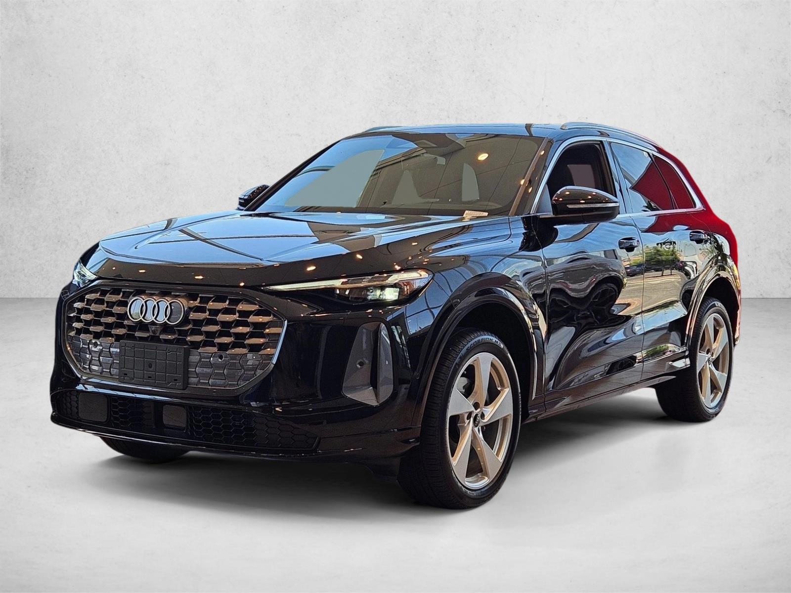 Thumbnail: 2026 Audi Q5 - 1