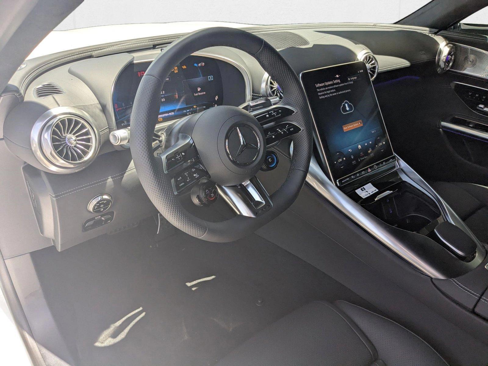 Thumbnail: 2025 Mercedes-Benz SL-Class - 3
