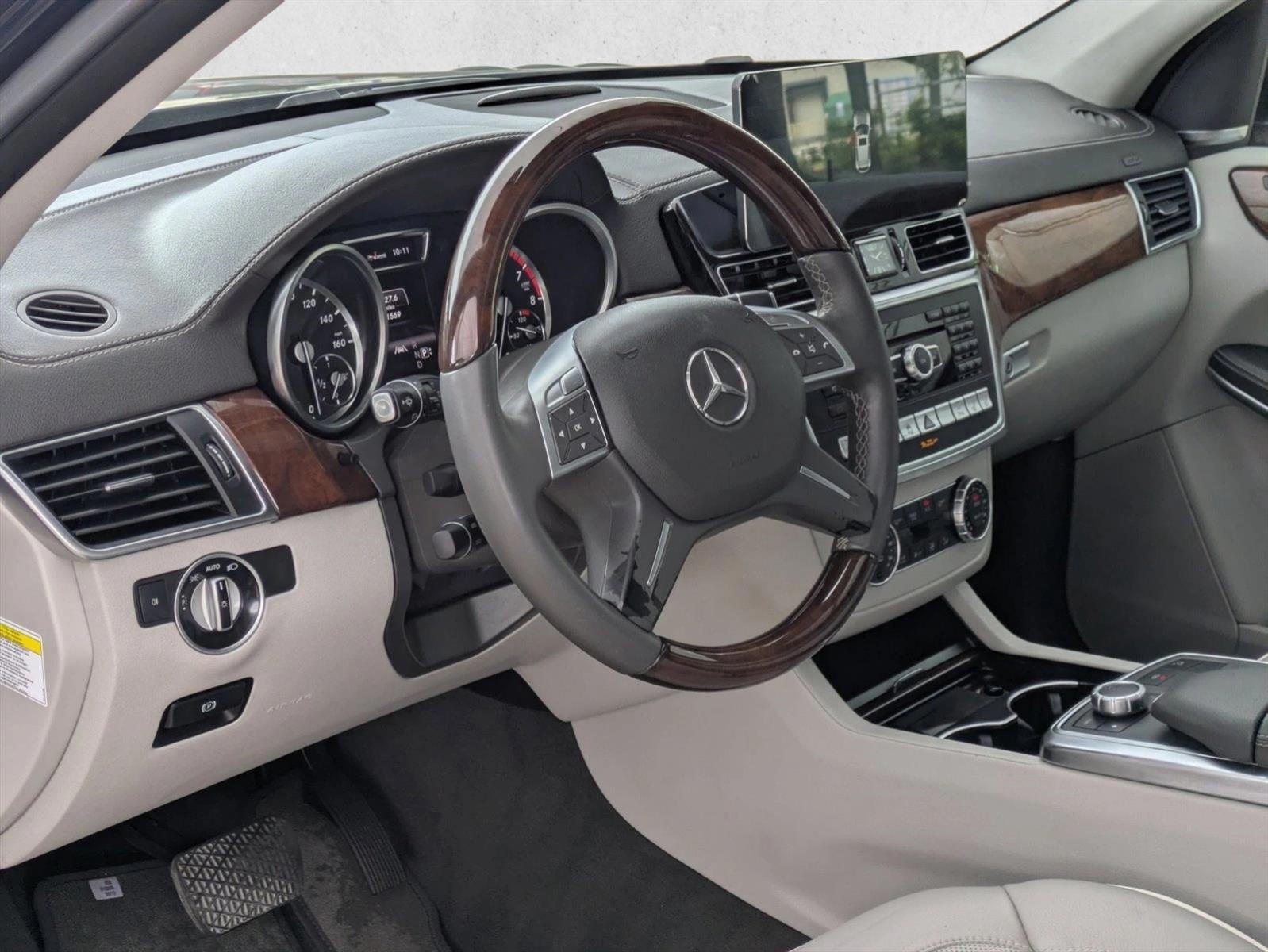 Thumbnail: 2013 Mercedes-Benz GL-Class - 3