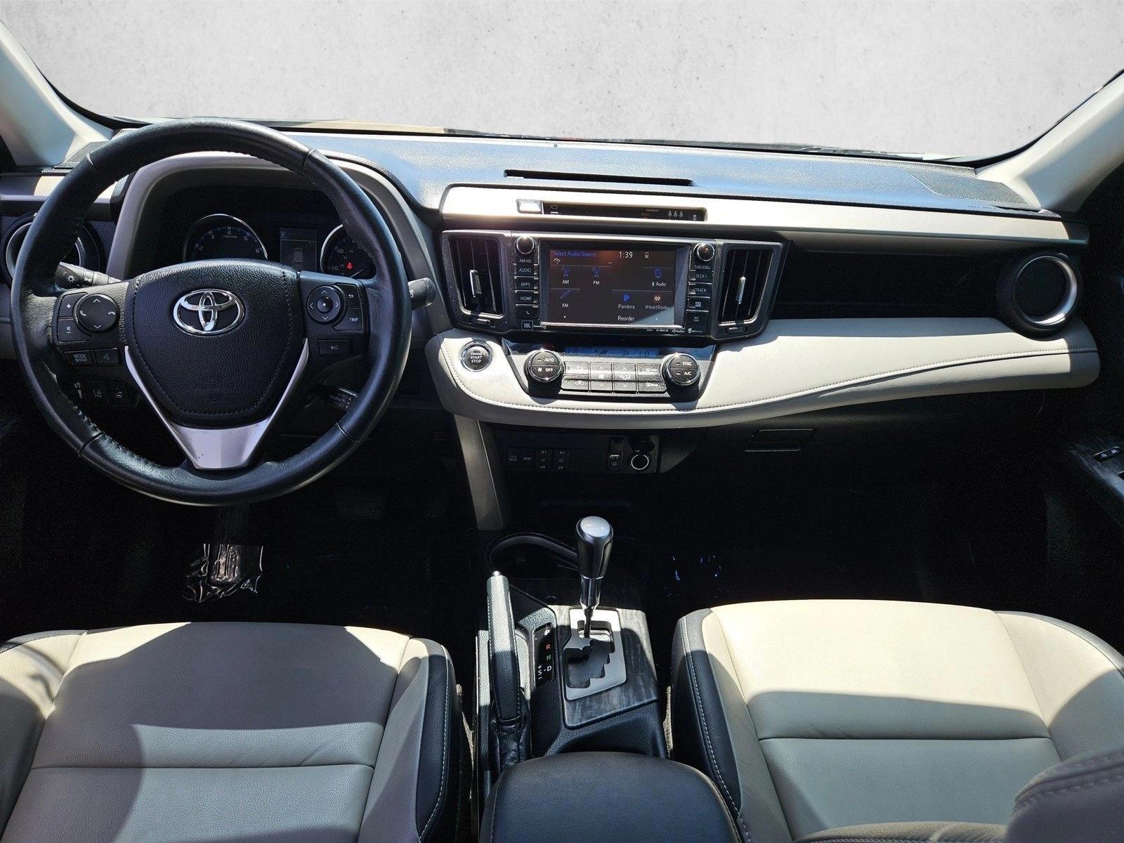Thumbnail: 2018 Toyota RAV4 - 3
