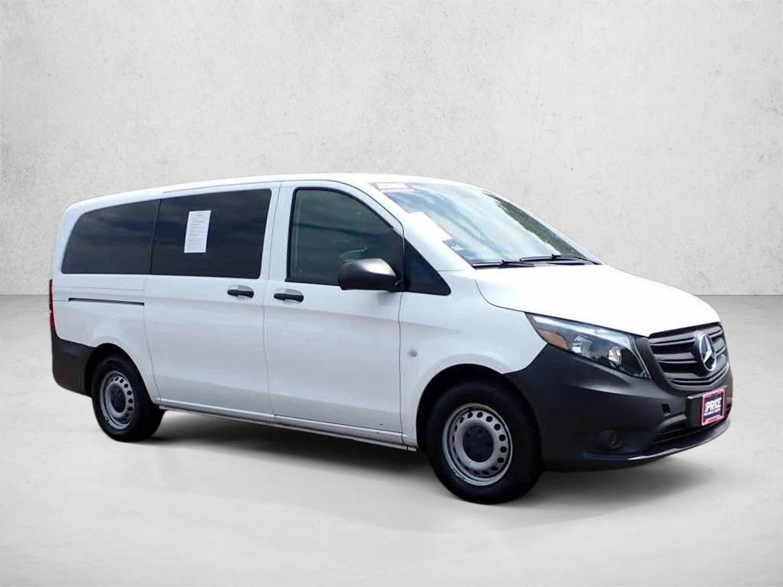 2023 Mercedes-Benz Metris Passenger