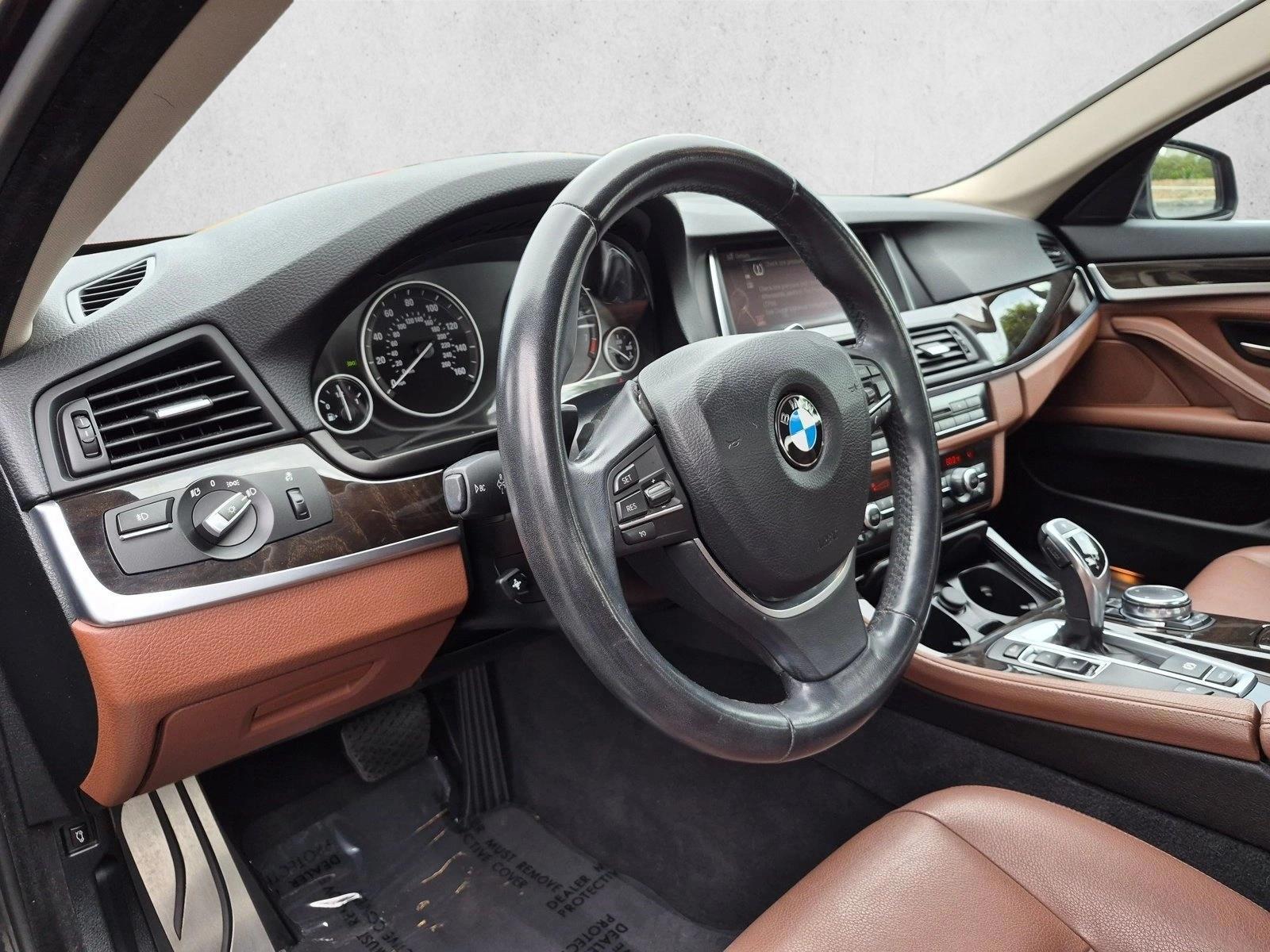 Thumbnail: 2016 BMW 5 Series - 3